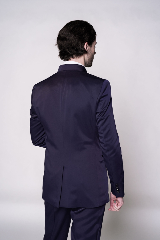 Aubergine Noble